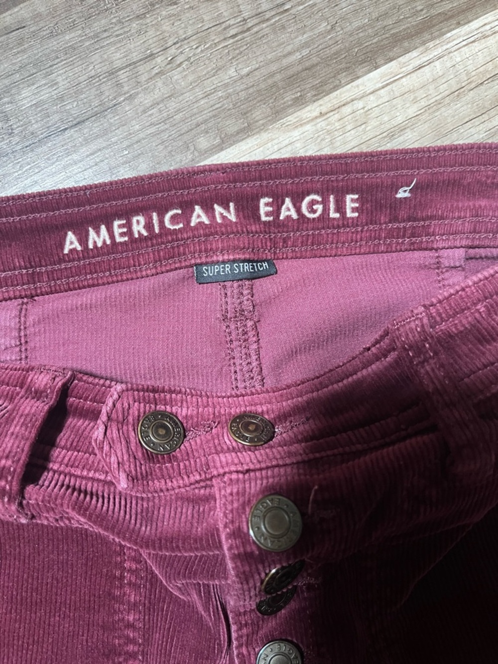 American Eagle Super Stretch Corduroy Skinny Pants Burgundy Button Fly Size 2 - Picture 11 of 16